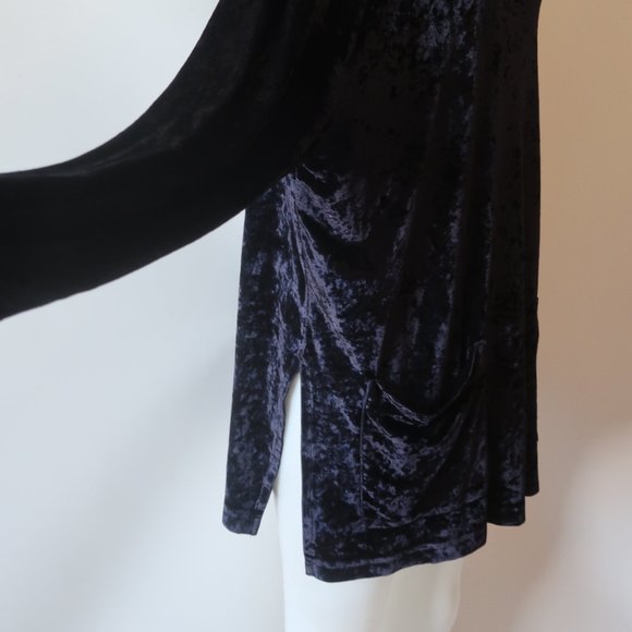 WOMENS TAPEMEASURE NEW YORK BLACK CRUSHED VELVET MOCK NECK TOP M * - Picture 9 of 14